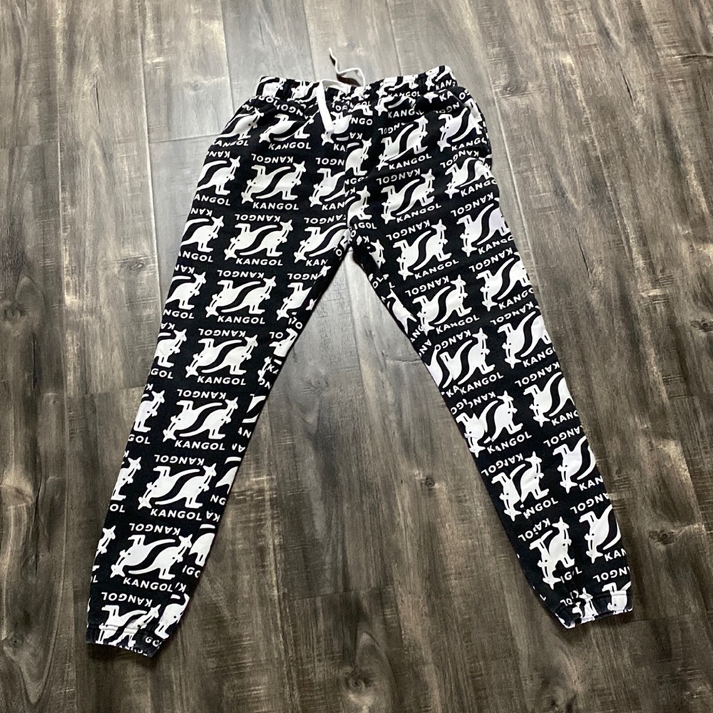 LIKE NEW NEVER WORN KANGOL SWEATPANTS JOGGERS SIZE LARGE MENS